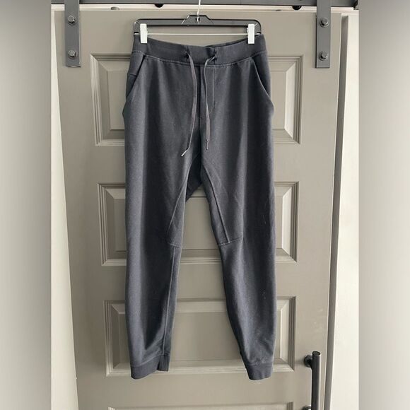 Men’s Lululemon Joggers - Picture 1 of 3